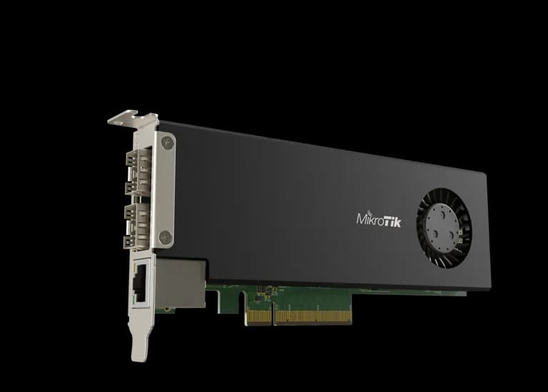 نمای روبه‌رو از MikroTik CCR2004-1G-2XS-PCIe
