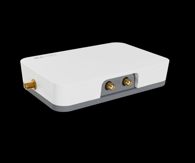 MikroTik KNOT LR8G kit product image