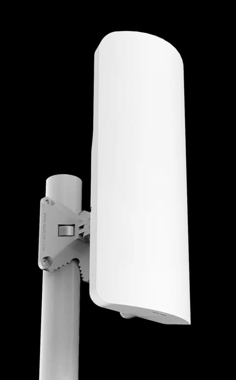 MikroTik mANTBox 2 12s نمای اصلی