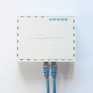 MikroTik hEX RB750Gr3, product view