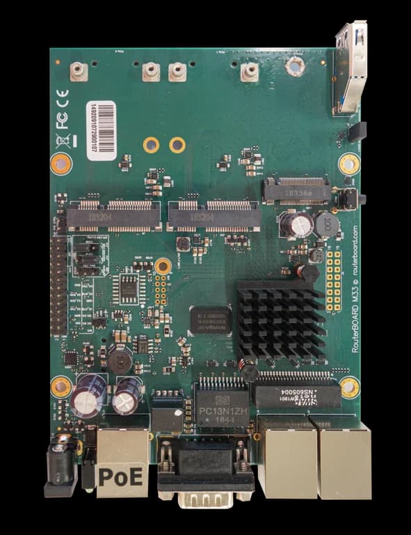 MikroTik RBM33G برد RouterBOARD از نمای اصلی