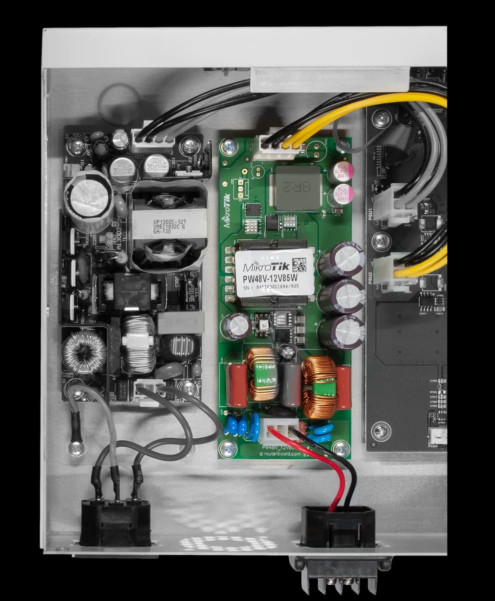 نمای دوم منبع تغذیه MikroTik PW48V-12V85W
