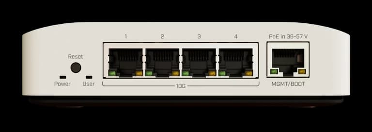 MikroTik CRS304-4XG-IN سوئیچ، نمای اصلی روی پسزمینه ساده
